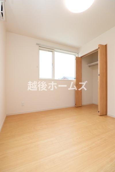 五泉市赤海１丁目の中古一戸建て