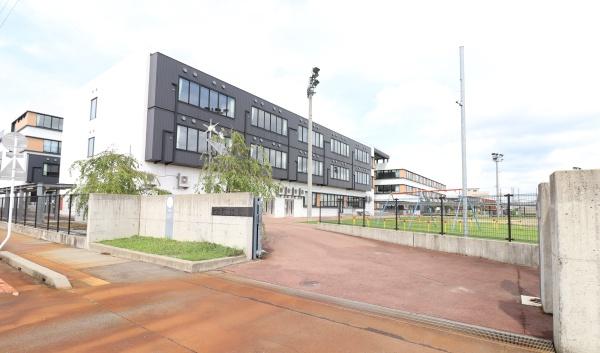 売店舗 三条市北四日町(三条市立嵐南小学校)