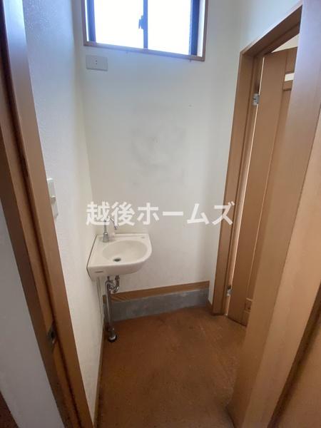 売店舗　三条市北四日町