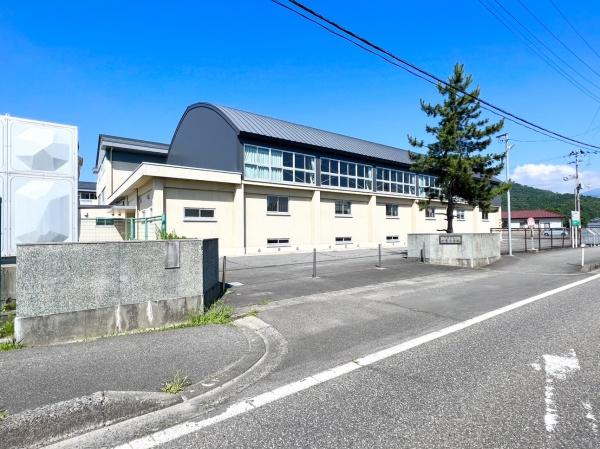 新発田市早道場の土地(新発田市立七葉小学校)