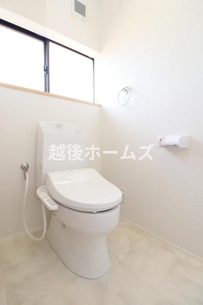 三条市塚野目２丁目の中古一戸建て