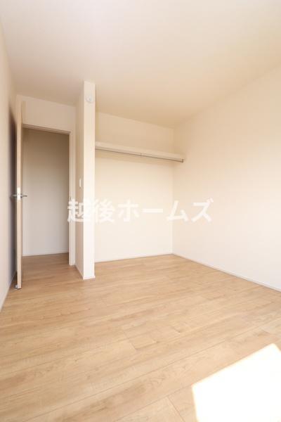 ２号棟　阿賀野市中央町１丁目　グラファーレ