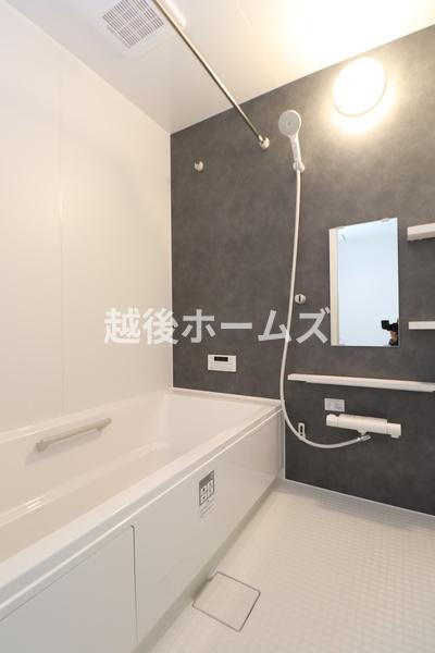 ２号棟　新発田市大栄町５丁目　いろどりアイタウン