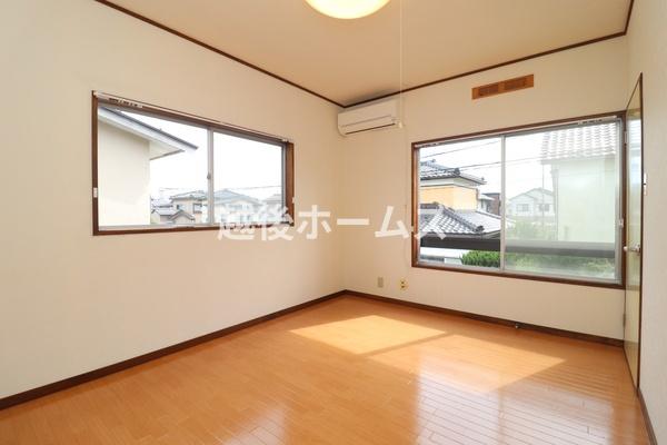 新潟市西区上新栄町６丁目の中古一戸建て