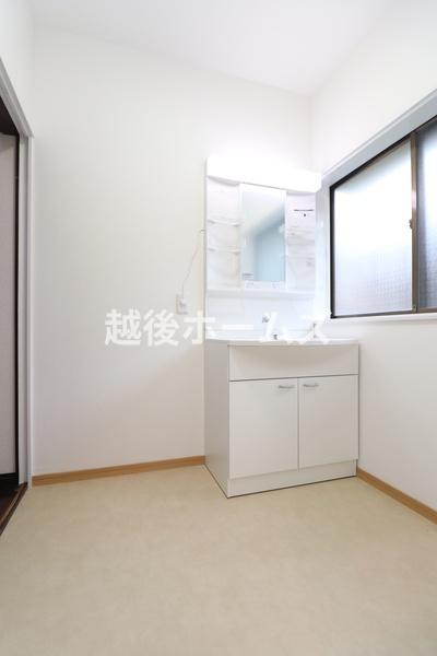 新潟市東区竹尾３丁目の中古一戸建て