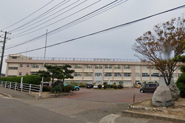 1号棟 東区小金台 第1 リーブルガーデン(新潟市立藤見中学校)