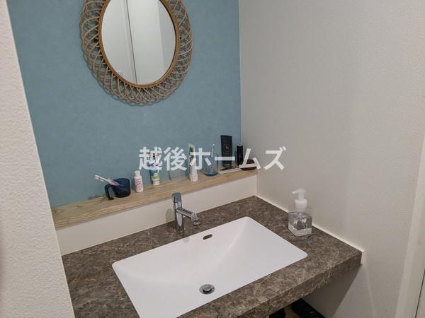 新潟市東区粟山２丁目の中古一戸建て