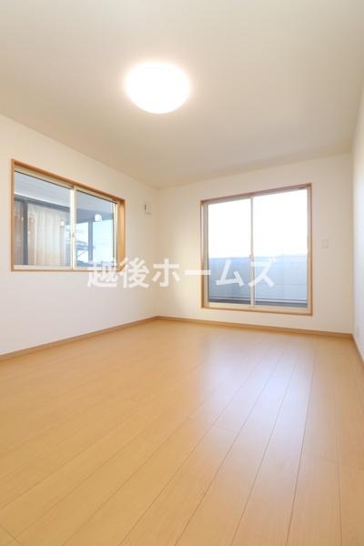 新潟市西区寺尾上６丁目の中古一戸建て