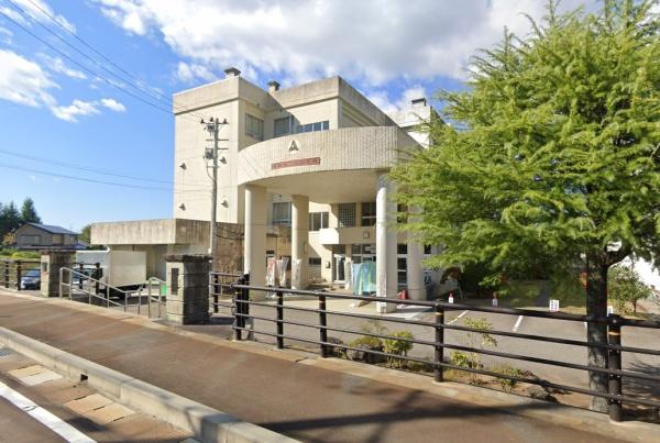 長岡市鉢伏町の中古一戸建て(長岡市立柿小学校)