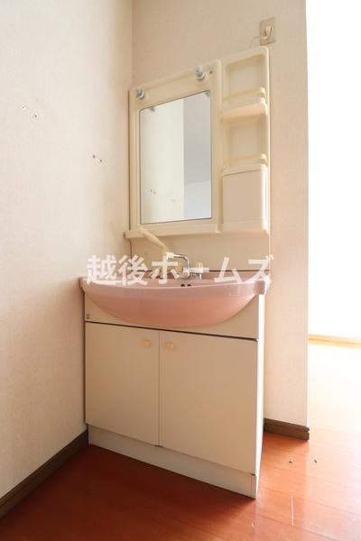 長岡市鉢伏町の中古一戸建て