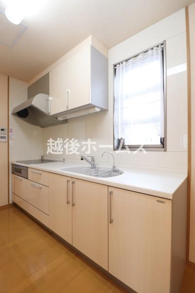 新潟市江南区亀田水道町４丁目の中古一戸建て