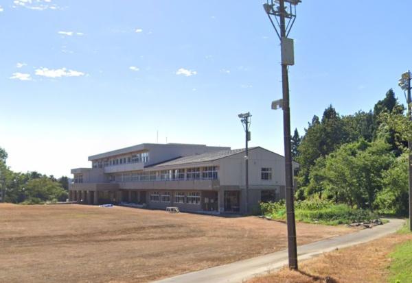 長岡市山古志種苧原の中古一戸建て(長岡市立山古志小学校)