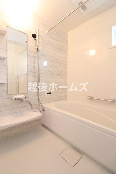 Ｂ棟　東区白銀１丁目　テイラーハウス