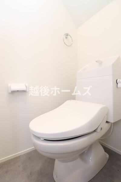 三条市西大崎２丁目の中古一戸建て