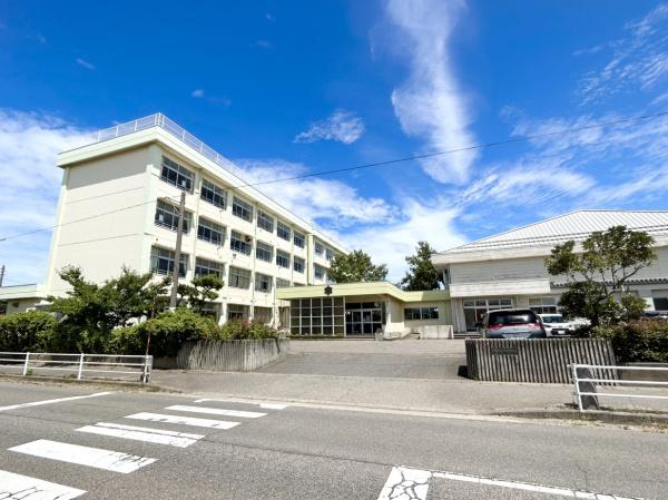 新潟市西区中権寺の中古一戸建て(新潟市立木山小学校)