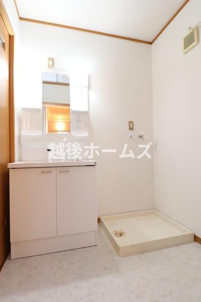 新潟市西区中権寺の中古一戸建て