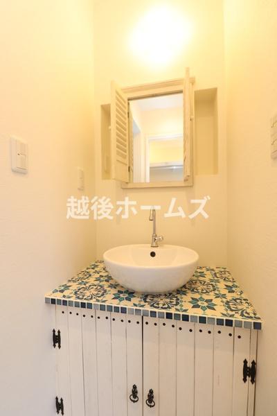 新潟市西区中権寺の中古一戸建て