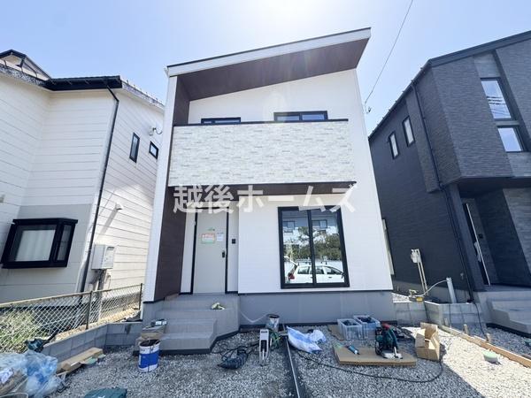 Ａ棟　西区鳥原　テイラーハウス