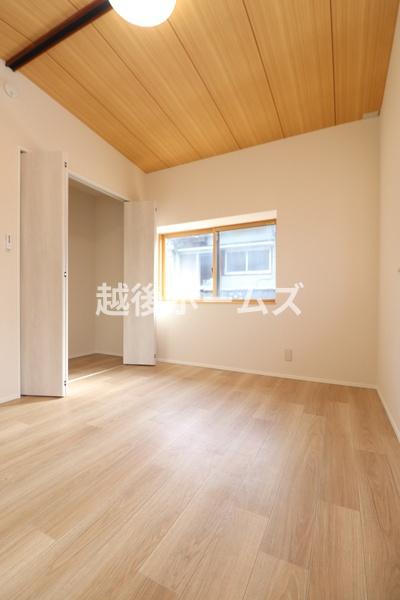 新潟市西区寺尾西３丁目の中古一戸建て