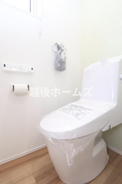 新潟市西区小針４丁目の中古一戸建て