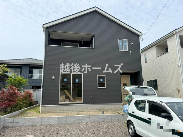 １号棟　西区新通西２丁目　第３　クレイドルガーデン
