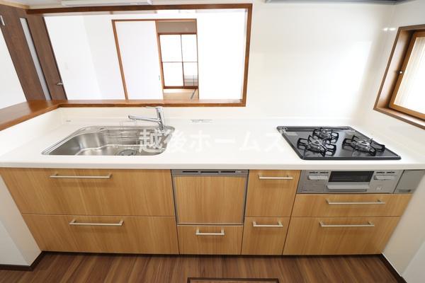 新潟市秋葉区下興野町の中古一戸建て