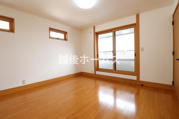 新潟市東区山木戸５丁目の中古一戸建て