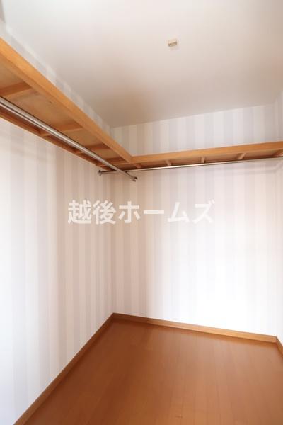 新潟市東区中島２丁目の中古一戸建て