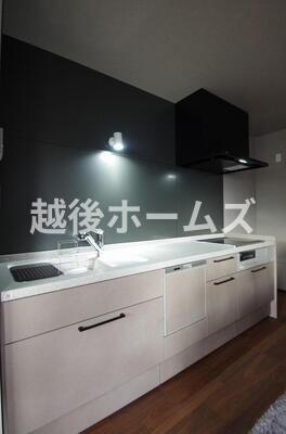 新築戸建　中央区学校町通二番町