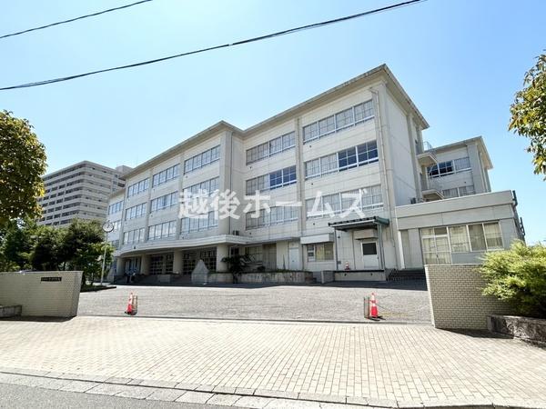 2号棟 中央区米山6丁目 第3 クレイドルガーデン(新潟市立宮浦中学校)