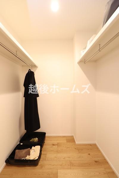 燕市下粟生津の中古一戸建て