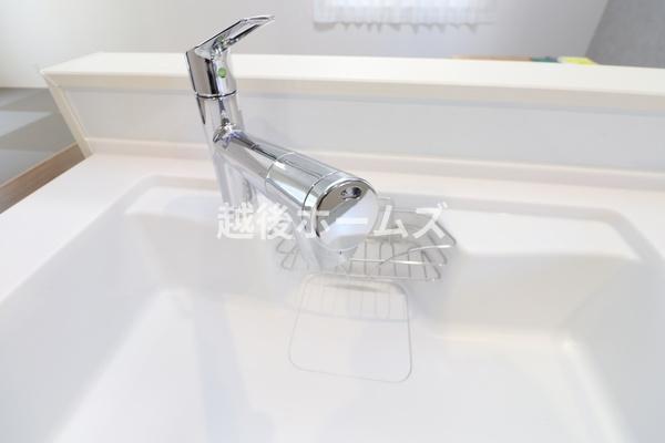 三条市西四日町４丁目の中古一戸建て