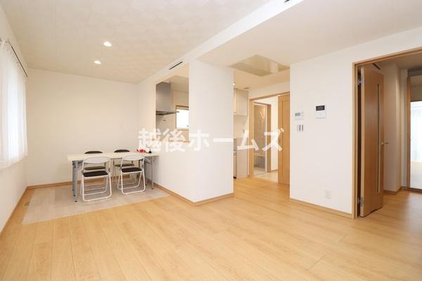 新築戸建　三条市西四日町４丁目