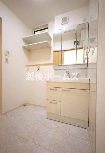 A棟東区牡丹山1丁目
