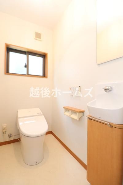 三条市南四日町２丁目の中古一戸建て