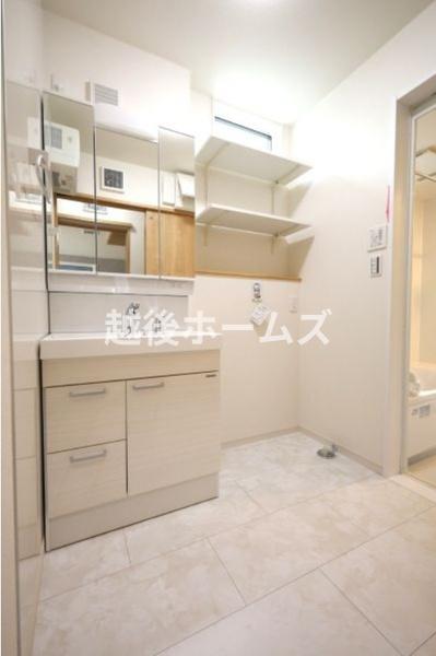 B棟秋葉区吉岡町