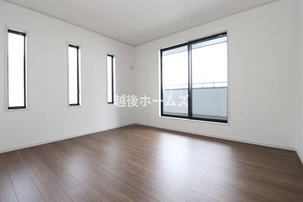 ２号棟　新発田市中曽根町２丁目　いろどりアイタウン