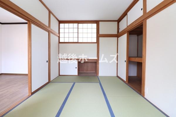 新潟市西区五十嵐中島５丁目の中古一戸建て