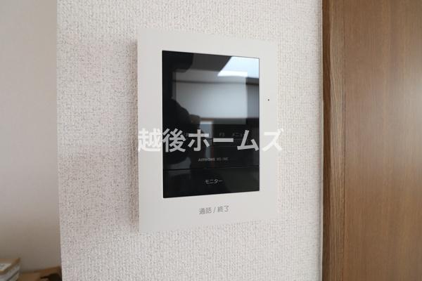 新潟市西区五十嵐中島５丁目の中古一戸建て