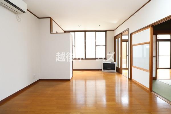 新潟市西区五十嵐中島５丁目の中古一戸建て