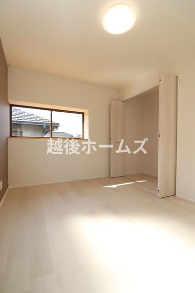 新潟市西区坂井東２丁目の中古一戸建て