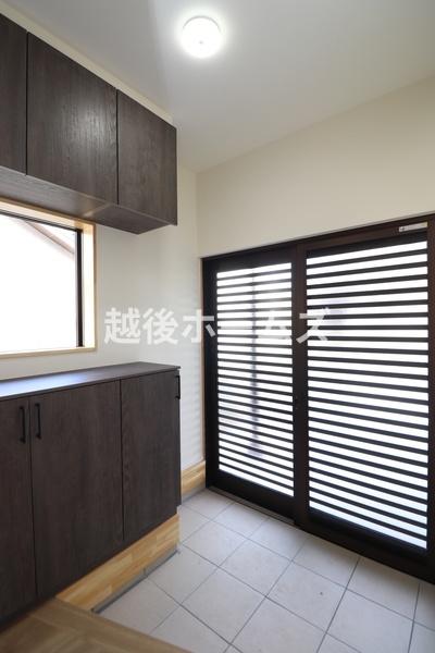 新潟市西区坂井東２丁目の中古一戸建て