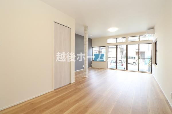 新潟市西区坂井東２丁目の中古一戸建て
