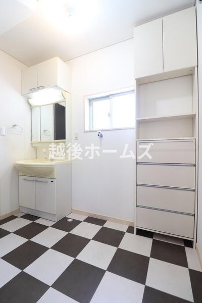 新潟市西区新通南２丁目の中古一戸建て