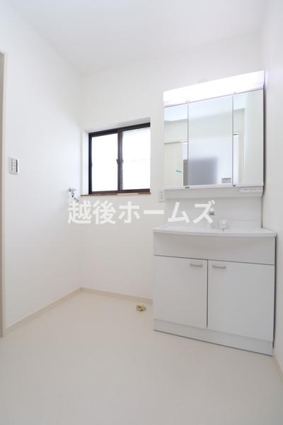 新潟市北区新崎２丁目の中古一戸建て