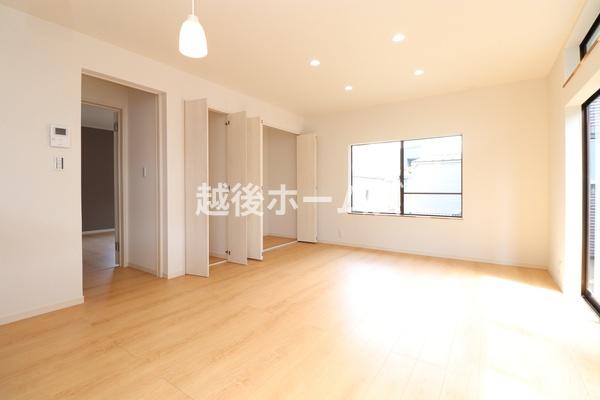 新潟市北区新崎２丁目の中古一戸建て