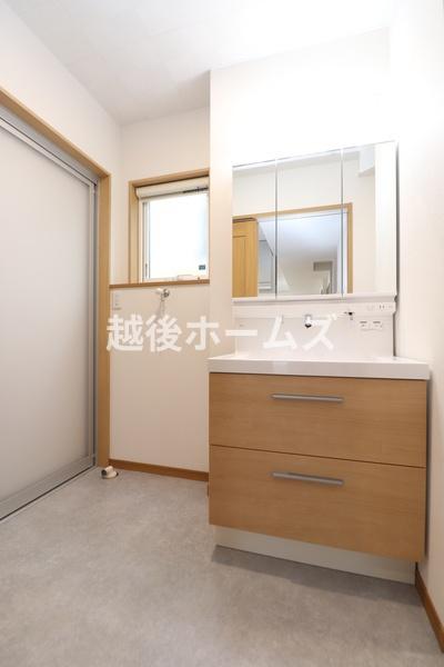 新築戸建　燕市東太田