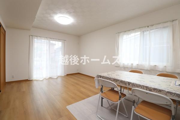 新築戸建　燕市東太田