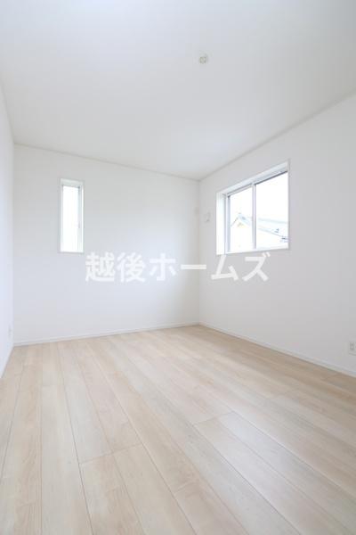 ２号棟　加茂市新栄町　第１　クレイドルガーデン