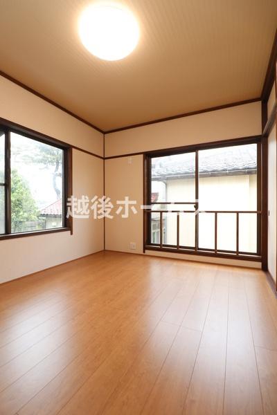 新潟市西区真砂３丁目の中古一戸建て